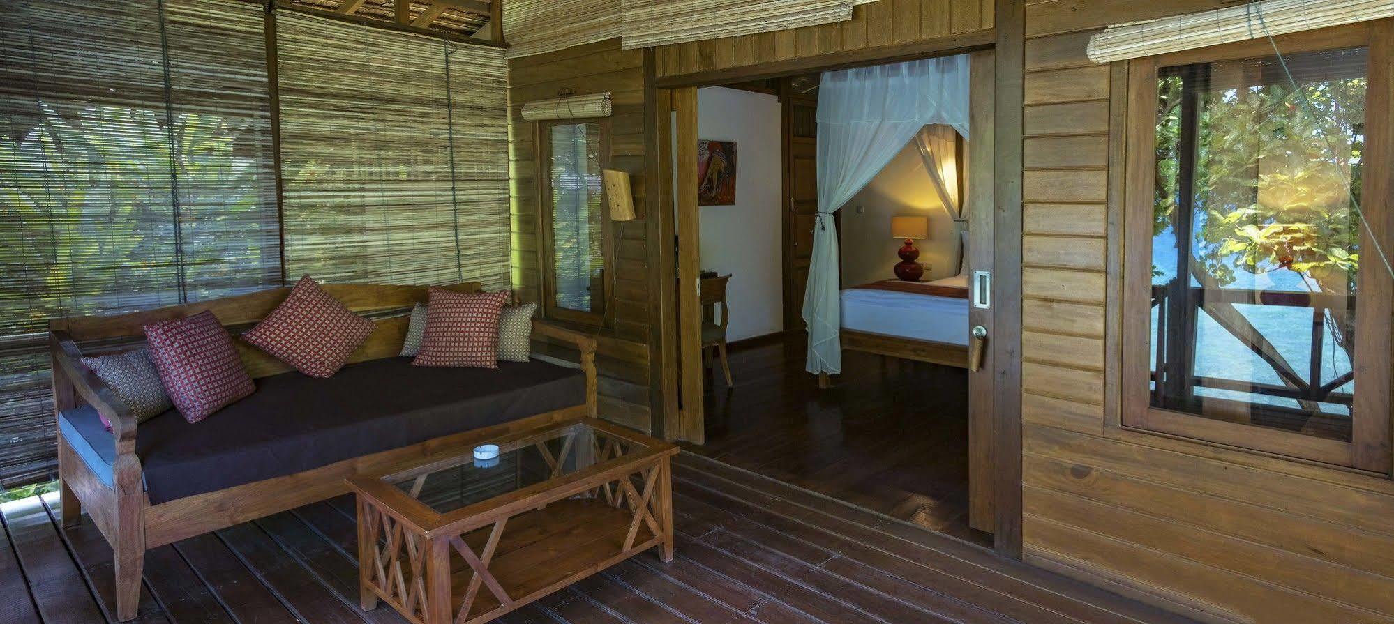 Janji Laut Resort Tanahwangko Exterior foto